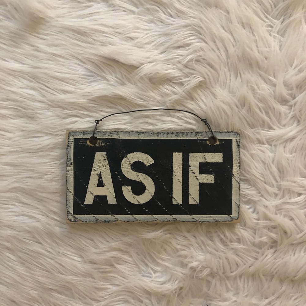 Brandy Melville Wall Decor